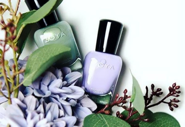 Manicure pastello perfetto con vernici Zoya Charming 2017
