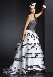 Come scegliere un vestito al prom 2010?