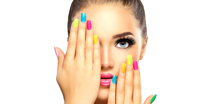 Manicure estiva: progetti creativi di Instagram