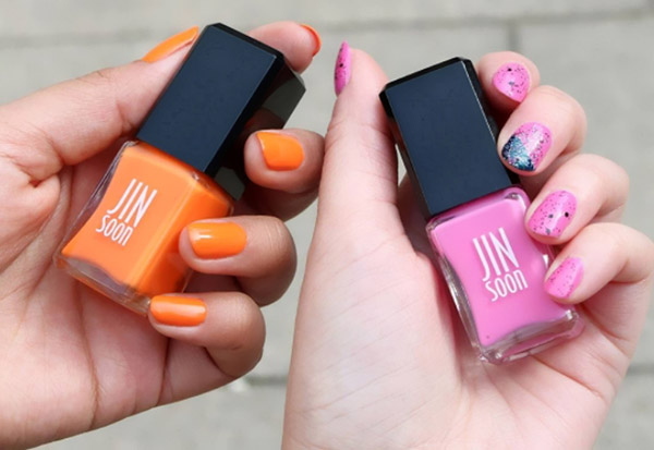 Manicure estiva: progetti creativi di Instagram