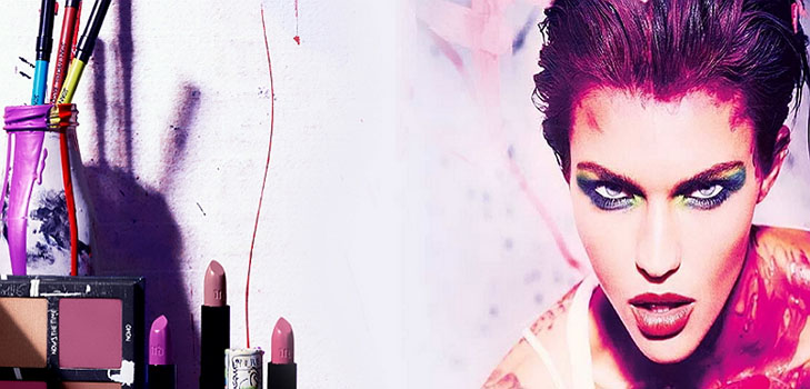 Collezione estiva di trucco Urban Decay 2017 per donne coraggiose di moda
