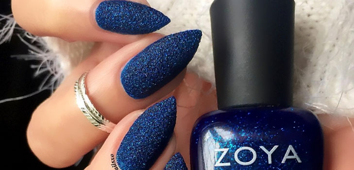La migliore arte del chiodo di Capodanno con vernici Zoya Enchanted