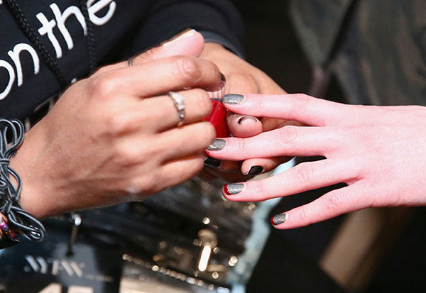 Manicure haute couture Idee del chiodo TOP-3 dai progettisti