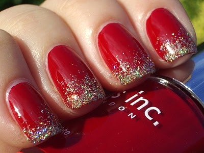 Manicure brillante e sexy di tendenza