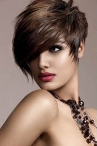 Colore dei capelli alla moda Colore dei capelli alla moda