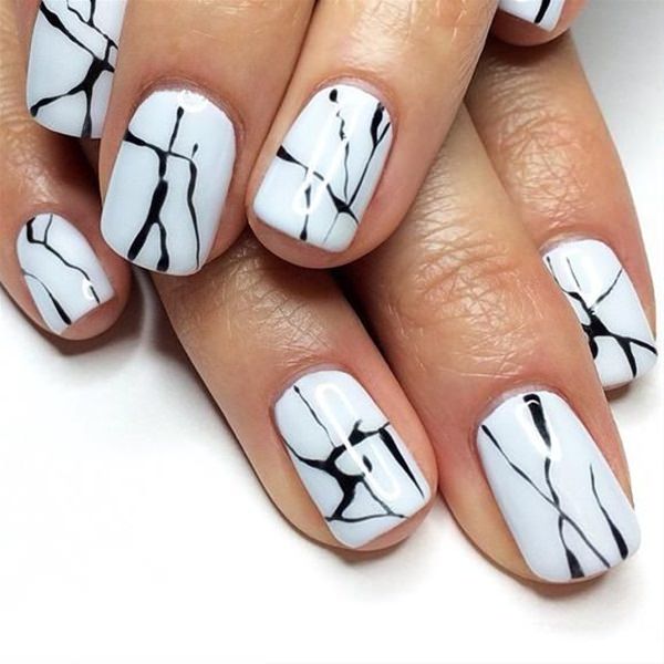 Duo alla moda: manicure a due colori come tendenza dell'inverno 2016-2017