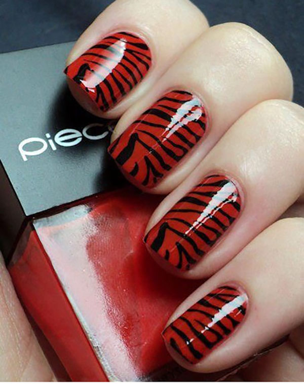 Duo alla moda: manicure a due colori come tendenza dell'inverno 2016-2017