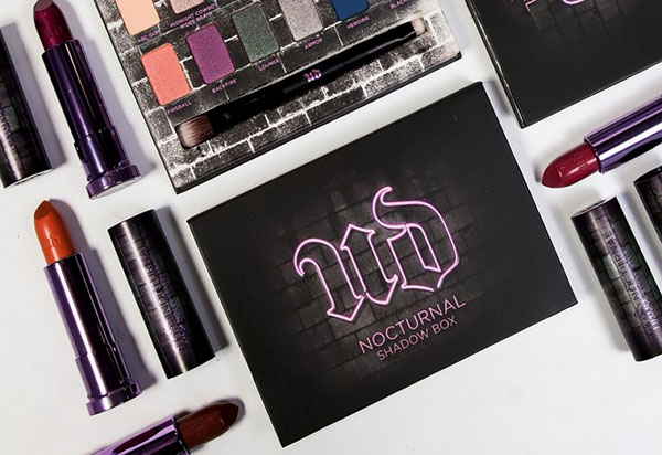 Niente di più superfluo: una raccolta universale di trucco Urban Decay Nocturnal 2017