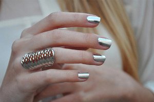 Manicure del nuovo anno 2013 Manicure del nuovo anno 2013
