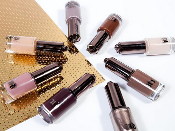 Lusso nudo: una collezione di vernici Urban Decay Naked 2016