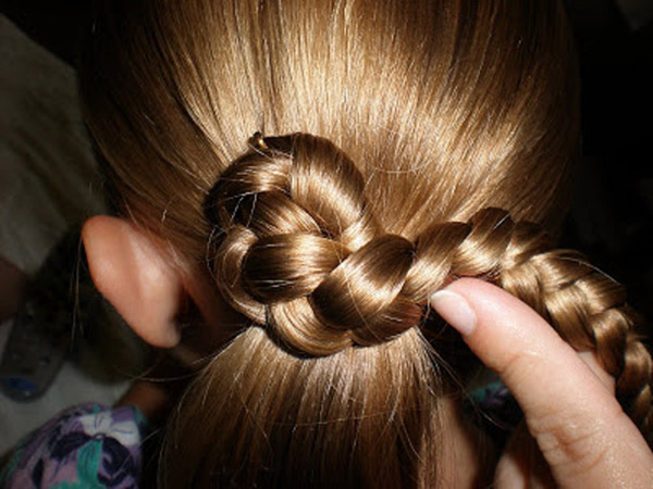 Acconciature per ragazze con le proprie mani per il Gallo di Capodanno 2017 - idee per capelli corti, medi e lunghi, foto e video passo-passo