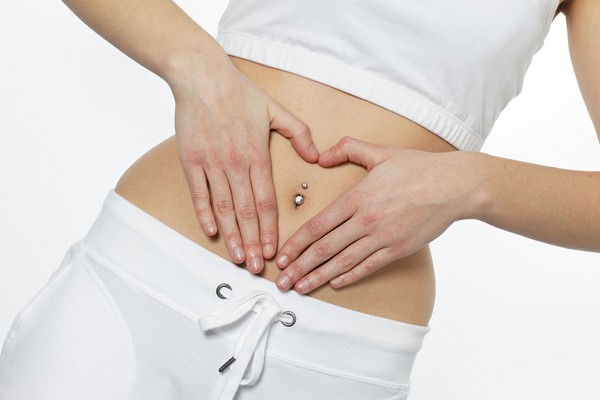 Perforare l'ombelico? Pesiamo tutti i pro e i contro