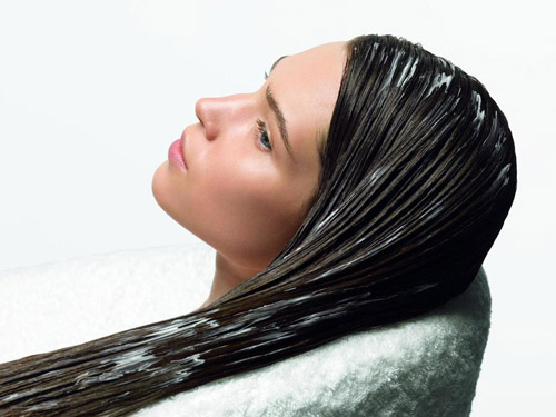 Scrub per il cuoio capelluto: beneficio, uso, efficacia