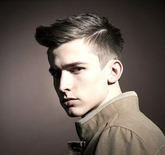 Tagli di capelli da uomo alla moda