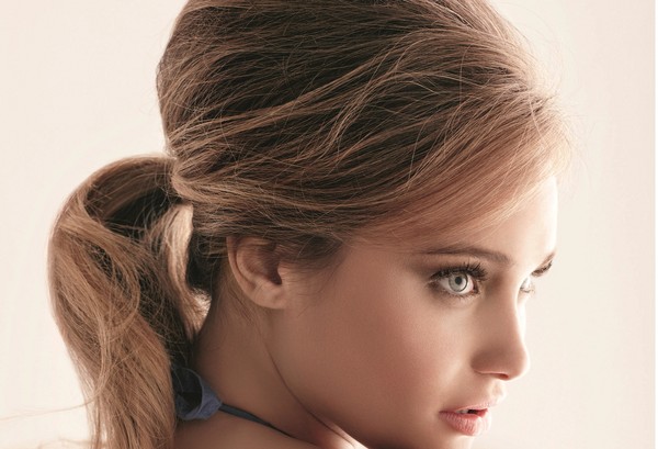 Acconciature alla moda e acconciature per capelli medi nel 2016