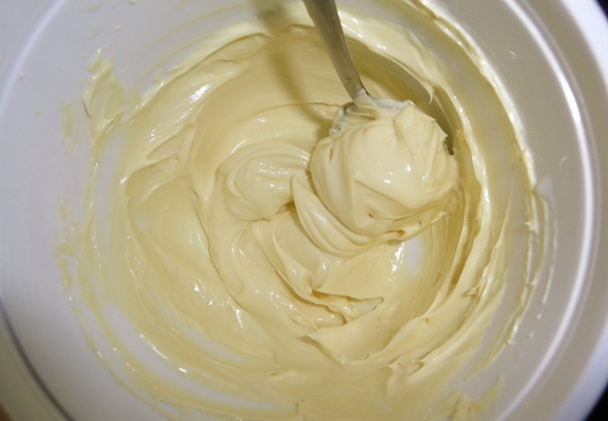 Crema protettiva per la pelle delle mani di velluto - ricetta casalinga