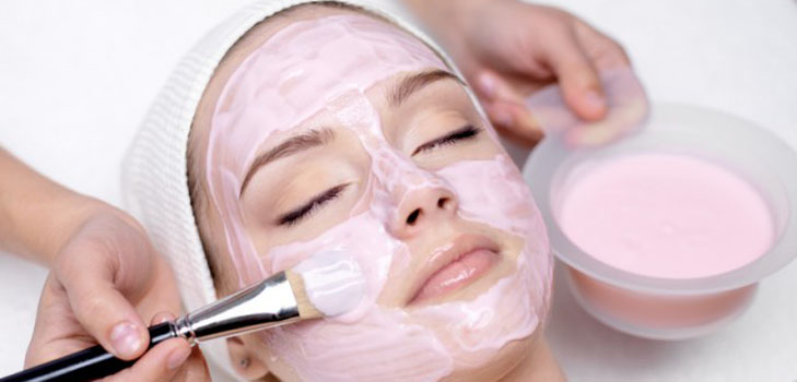 Trattamento viso invernale: Maschera nutriente per la pelle secca e sbiadita a casa