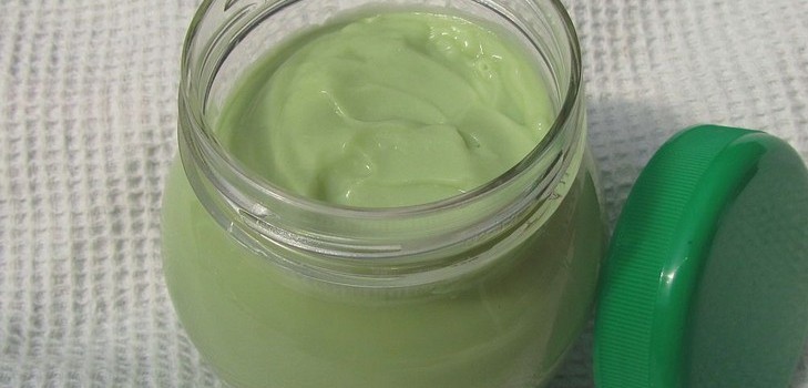 Maschera invernale con olio d'oliva