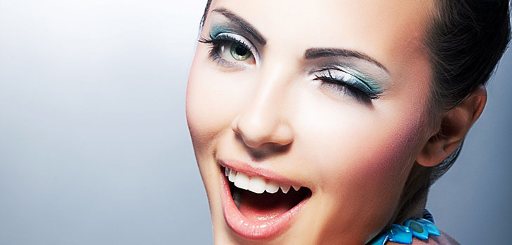 7 pose e gesti che funzionano senza fallo sugli uomini