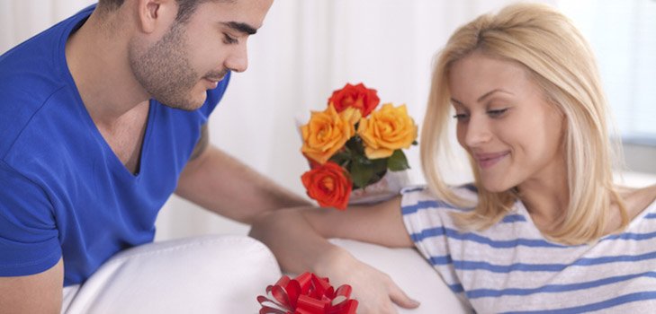 Come insegnare al marito a regalare doni: 6 suggerimenti per uno psicologo