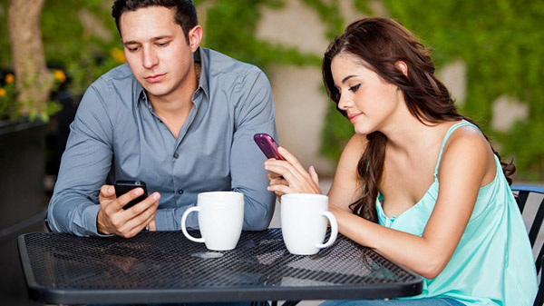 Come trasformare un'infatuazione passeggera in un amore maturo e in lunghi rapporti