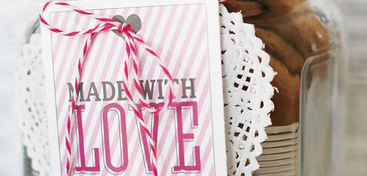 Che cosa dare a un amico per San Valentino: idee per la personalizzazione