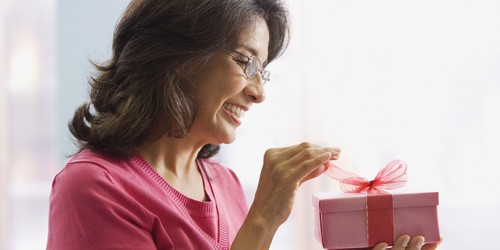 Cosa dare a mia suocera per il nuovo anno e il suocero? Consigli utili e idee originali