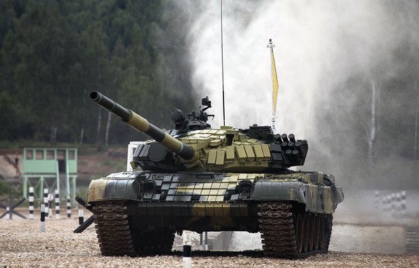 Giorno del tankman nel 2016 in Russia e Ucraina - congratulazioni in versi e in prosa