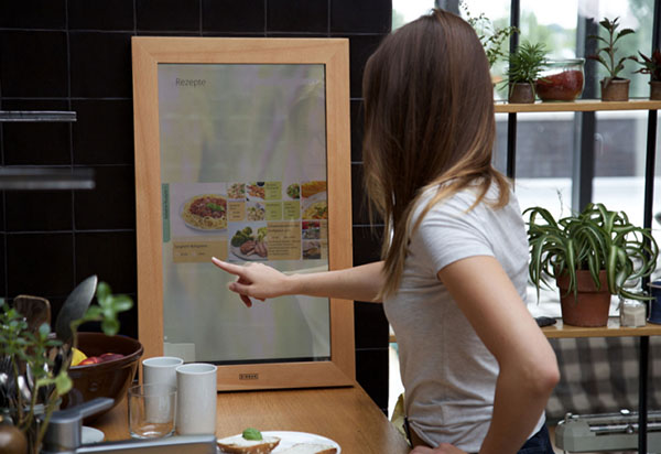 Assistente domestico: mirror-tablet Dirror