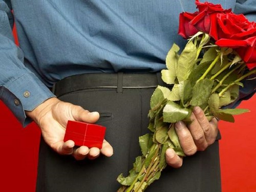 Le idee più belle e originali per offrire la tua mano e il cuore alla tua amata fidanzata