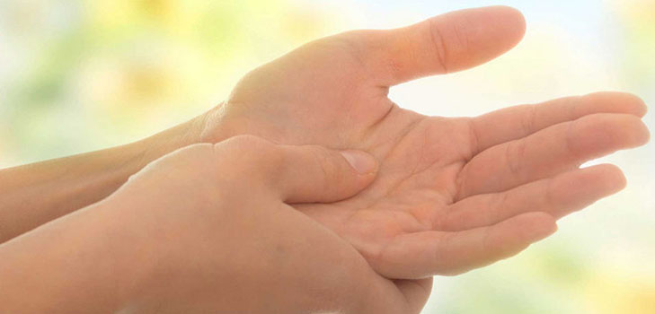 Cosa prova il palmo sinistro della mano?