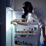 Come sbarazzarsi dell'odore nel frigorifero