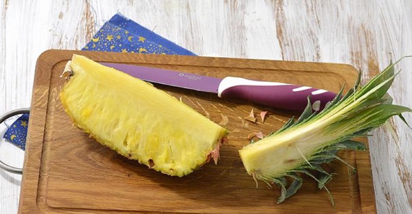 Come tagliare un ananas correttamente e splendidamente