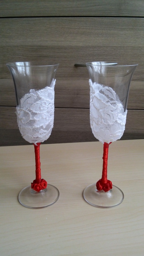 Decorazione di bicchieri di nozze