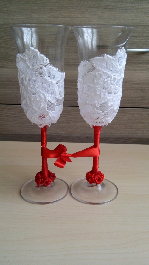 Decorazione di bicchieri di nozze