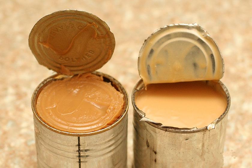 Come cucinare il latte condensato in una lattina?