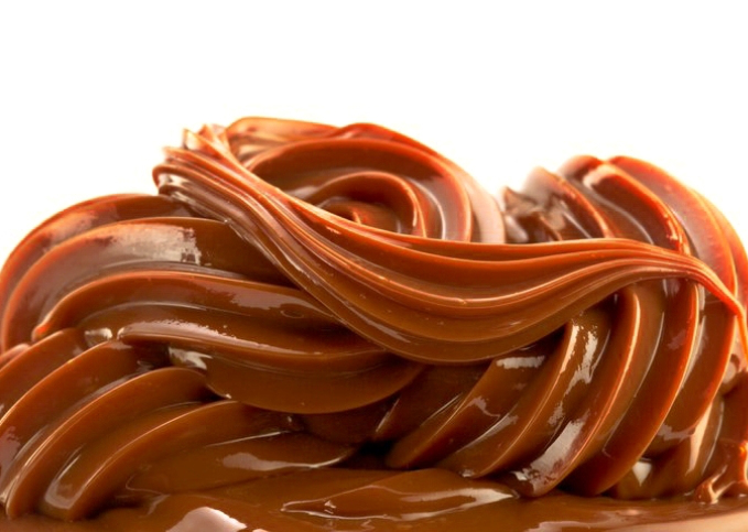 Come cucinare il latte condensato in una lattina?