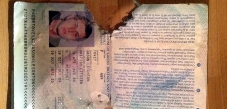 passaporto rovinato