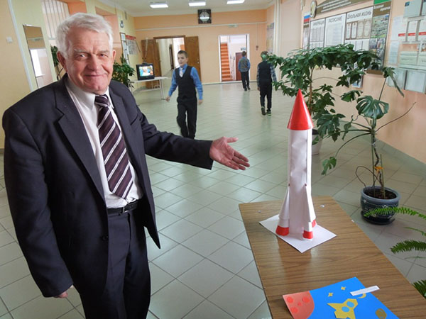 Ora di lezione per il Cosmonautics Day