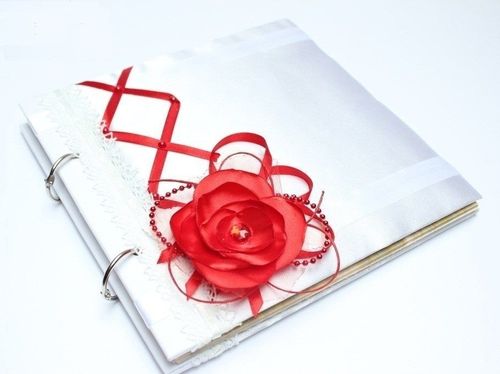 Il libro dei desideri per il matrimonio con le proprie mani