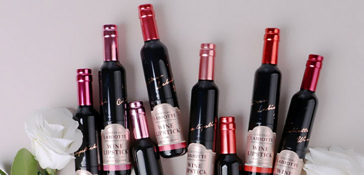 Cosmetici in un bicchiere: una collezione di vino di trucco Chateau Labiotte
