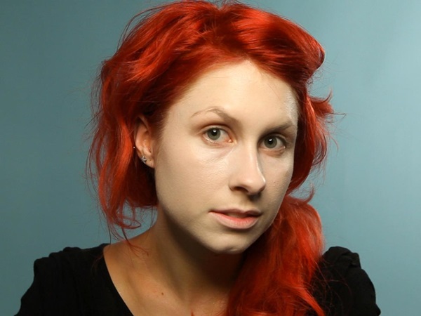 Trucco spaventoso per Halloween con le tue mani per ragazze e ragazze