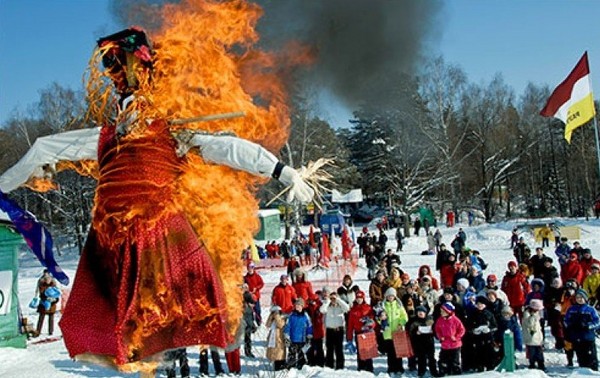 Maslenitsa-2016: le tradizioni principali e le belle congratulazioni