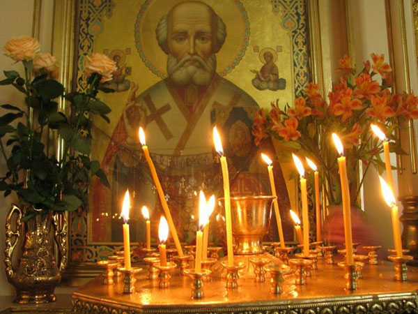 Questa preghiera a Nicholas the Miracle-Worker aiuta a cambiare il destino per il meglio.