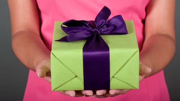 Regali originali, bellissime e divertenti congratulazioni per il 23 febbraio