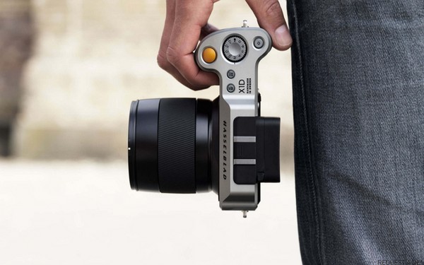 Il primo tra i migliori: la fotocamera compatta Hasselblad X1D