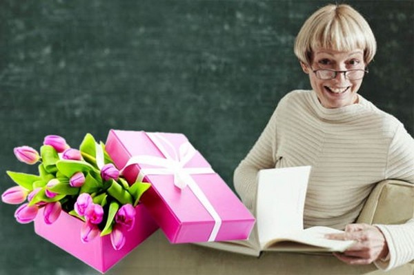 Un regalo originale per la Giornata dell'insegnante per l'insegnante di classe e gli insegnanti di materie. Idee di regali con le proprie mani