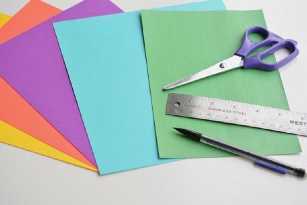 Artigianato per la festa della mamma con le proprie mani: per la scuola materna e 1a classe, per la scuola, dalla carta colorata, tovaglioli