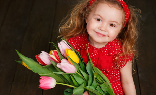 Congratulazioni alle ragazze l'8 marzo