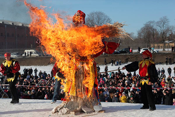 Congratulazioni per Maslenitsa 2017